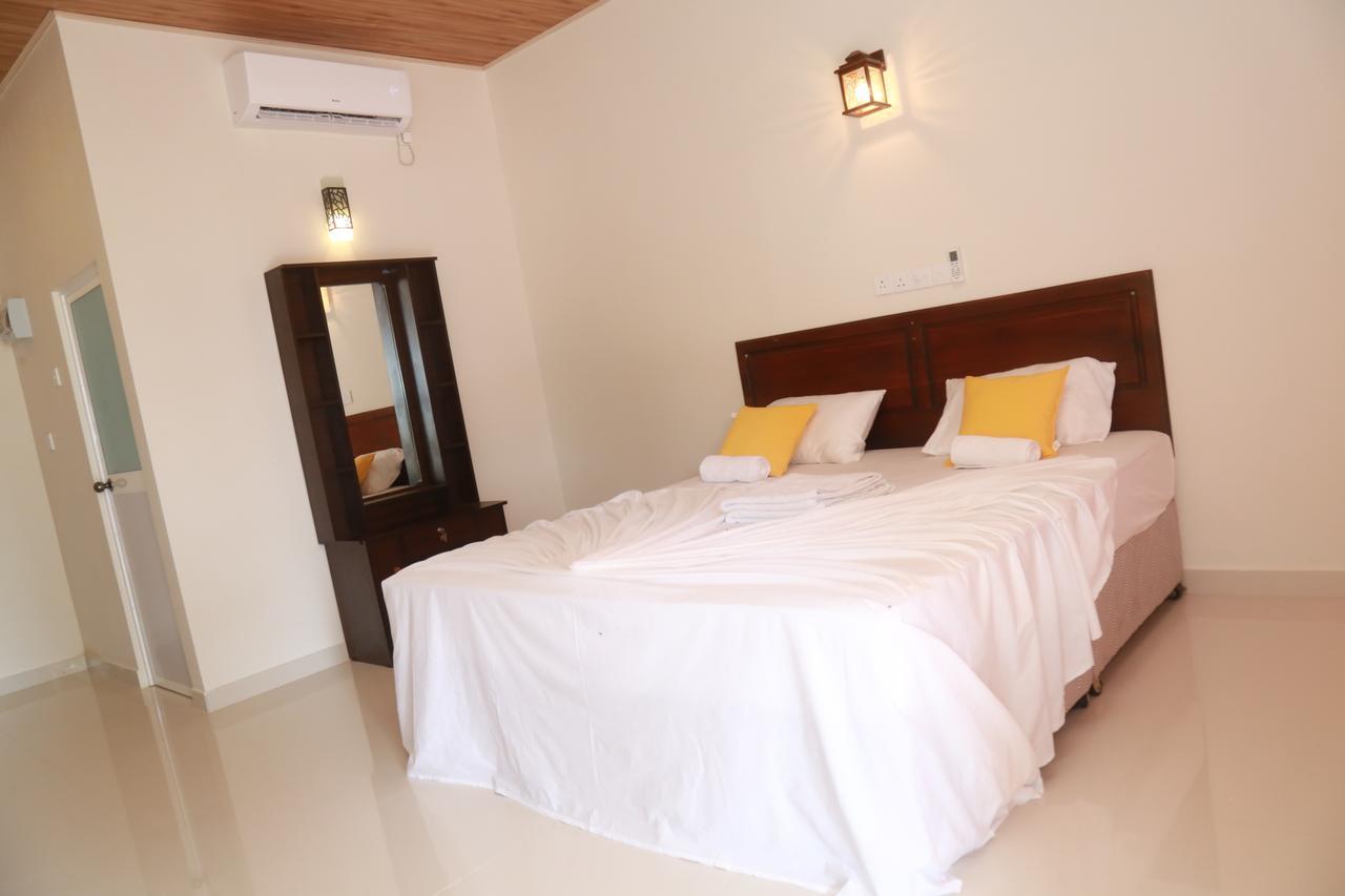 Serene Beach Hotel Dikwella Extérieur photo