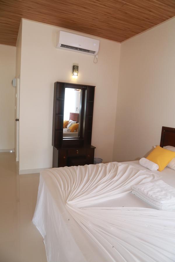 Serene Beach Hotel Dikwella Extérieur photo